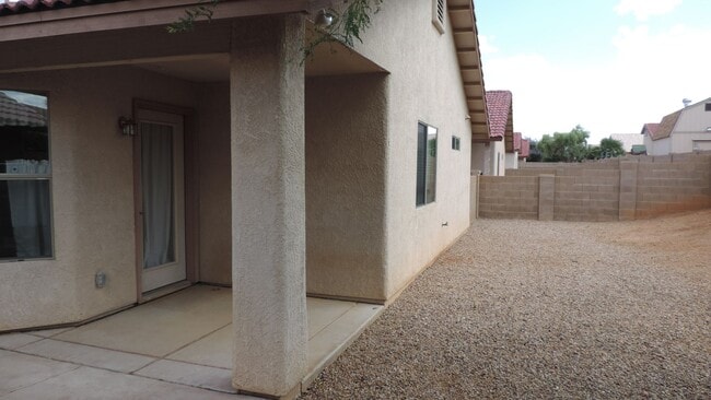Building Photo - 954 Escondido Dr