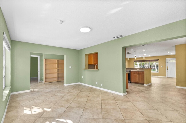 Building Photo - 2991 NW 106th Ave