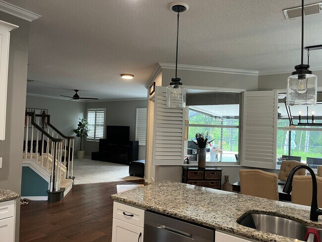 Building Photo - 5 Bedroom 3 Bath Lake Nona Santuary Availa...