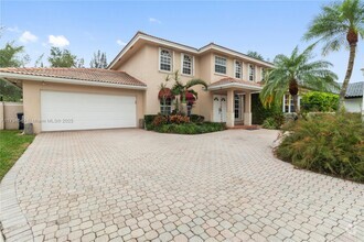 Building Photo - 8820 SW 57th St