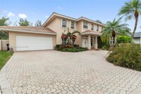 Building Photo - 8820 SW 57th St