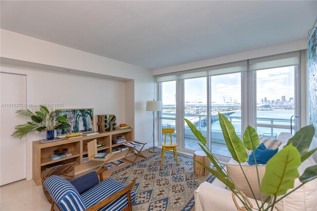 Building Photo - 520 West Ave