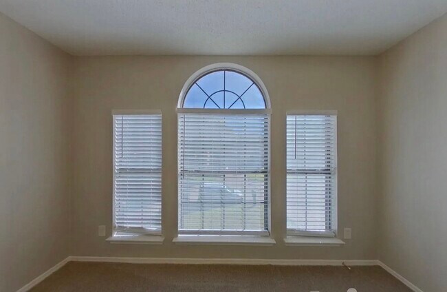 Building Photo - Amazing 3-Bedroom Home in Arlington