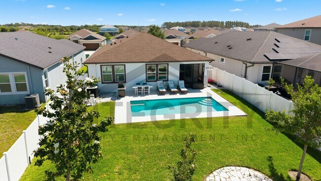 Building Photo - 34266 Radley Wy