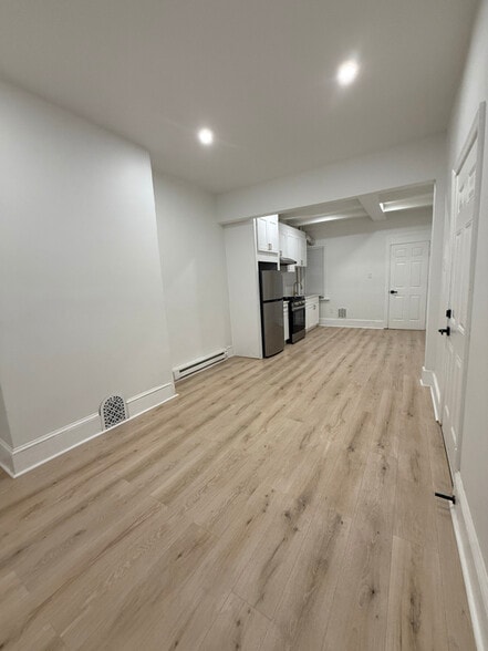 Building Photo - 1850 E Allegheny Ave