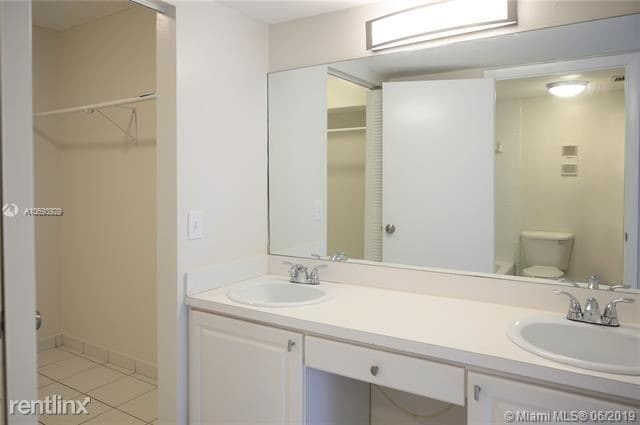 Building Photo - 2 br, 2 bath Condo - VILLA GRANDE CONDO