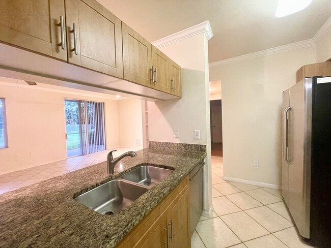 Building Photo - 6533 Emerald Dunes Dr