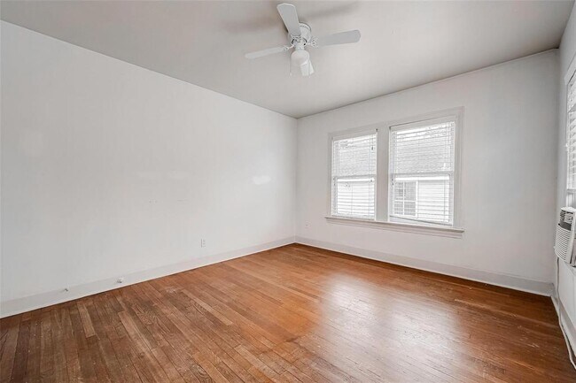 1111 Banks St 1111 Banks St Houston - 1111 Banks St Houston Tx Building Photo 