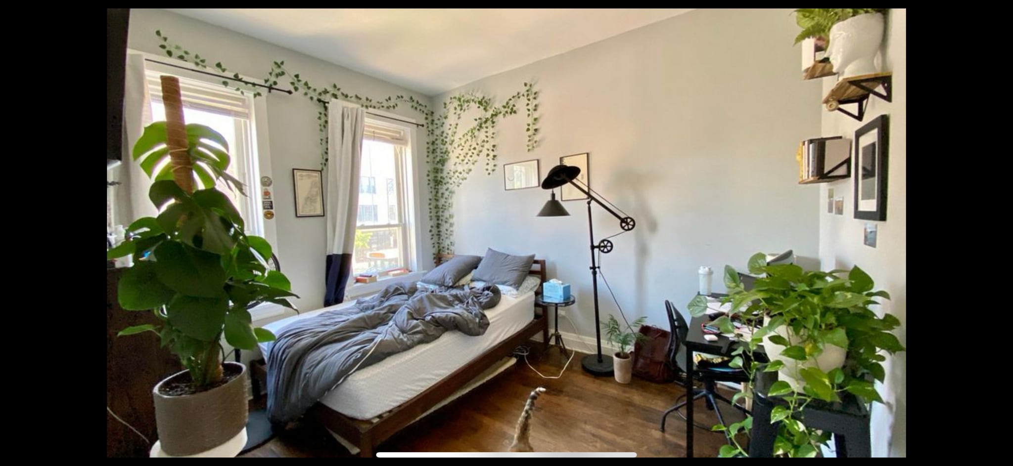 Building Photo - 2100 W Division St