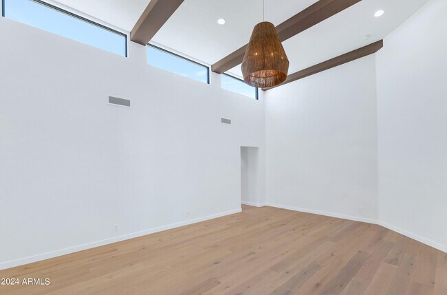 Building Photo - 4350 N jokake Dr