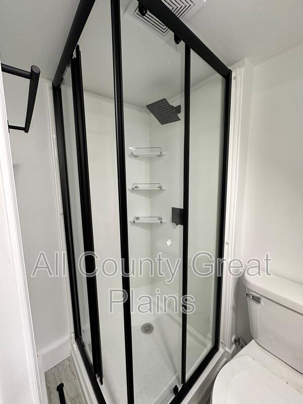 Building Photo - 4120 Adams St