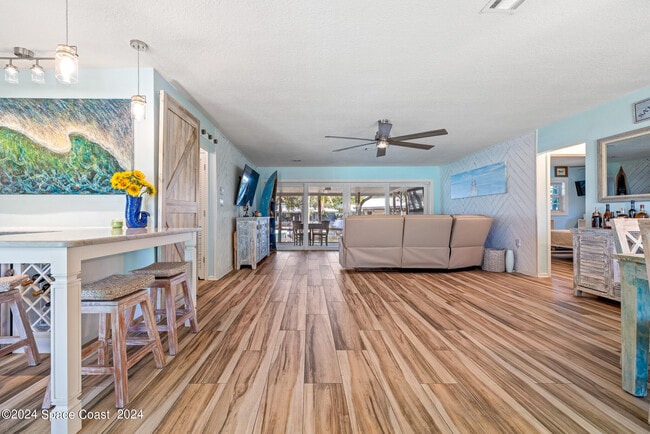 Building Photo - 403 N Neptune Dr