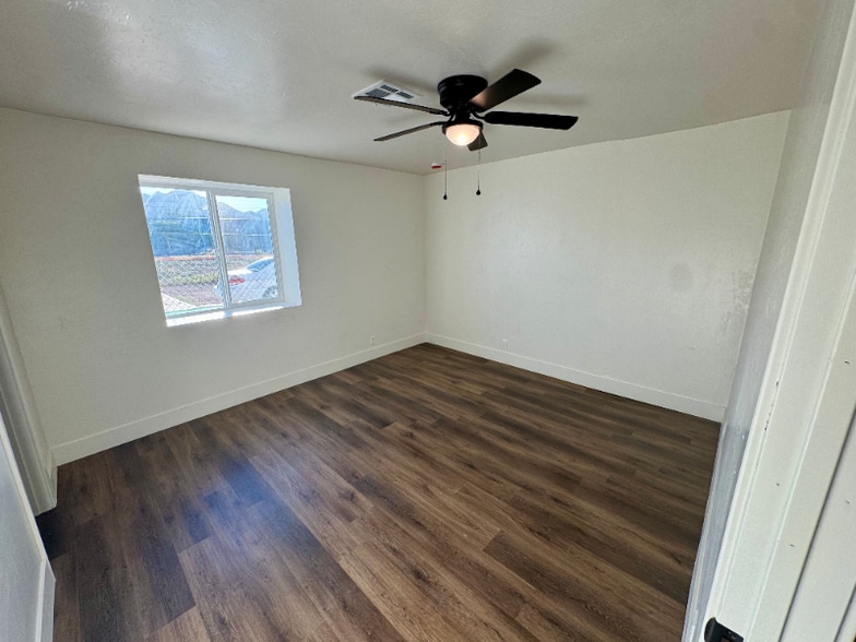 Building Photo - 1134 E Brown St