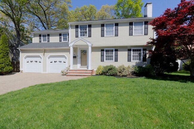 Primary Photo - 135 Lindbergh Ave