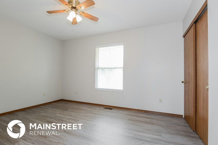 Building Photo - 14375 Jamestown Bay Dr