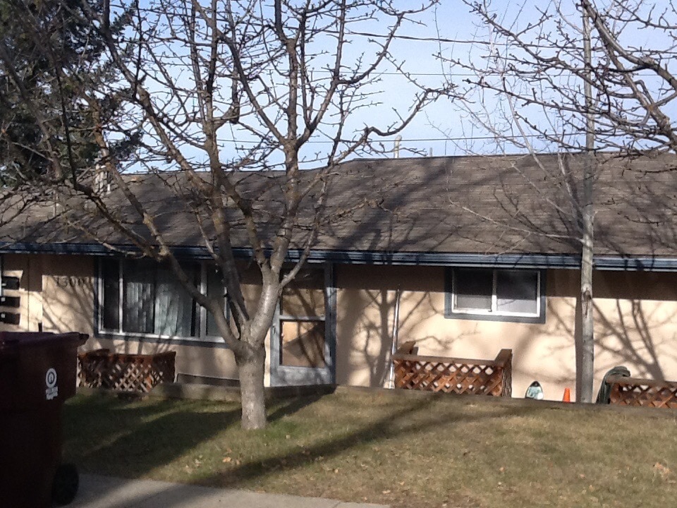 4 units complex in quite neighborhood - 1300 NE Williams St