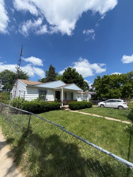 Building Photo - 1802 Woodlin Dr