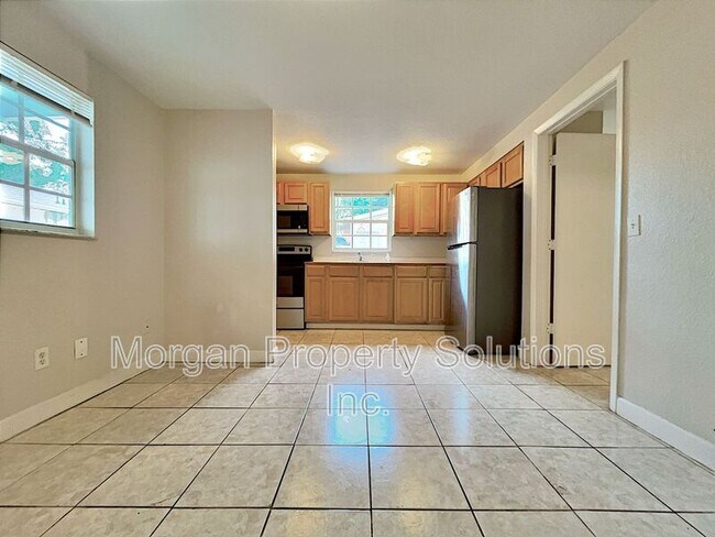 Building Photo - 41 E Winter Park St