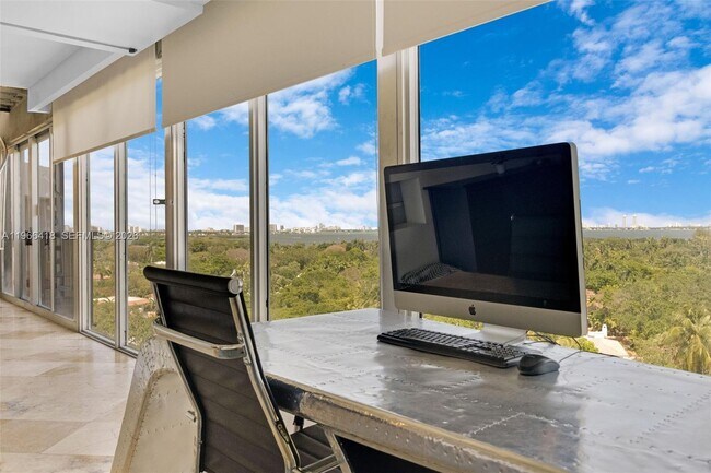 Building Photo - 5781 Biscayne Blvd