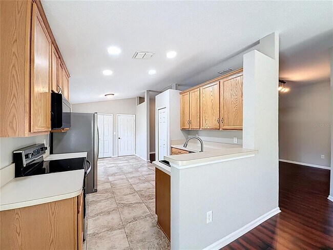 Building Photo - 6358 SW 155th Pl