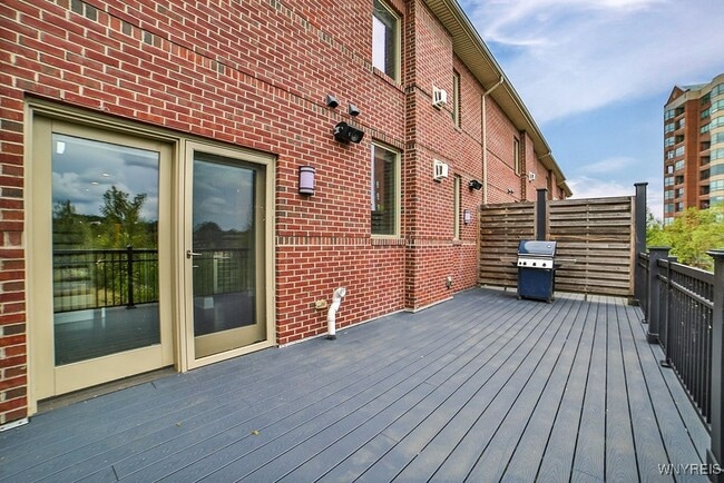 Building Photo - 41 Ojibwa Cir