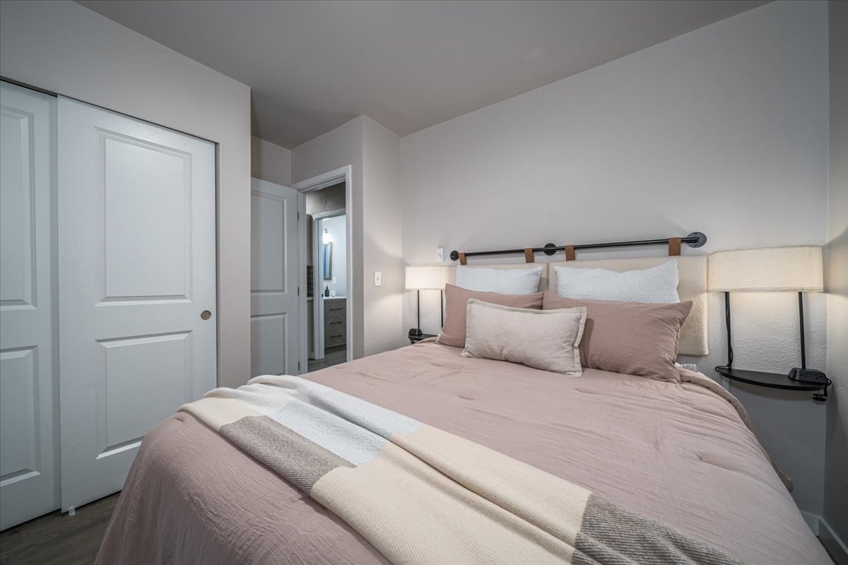 Building Photo - 210 SW 104th St