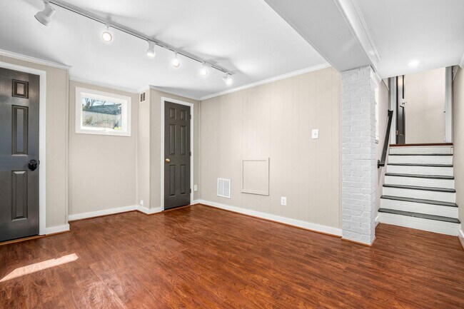 Building Photo - 2238 Meridian St