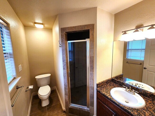 Building Photo - 204 Javier Dr