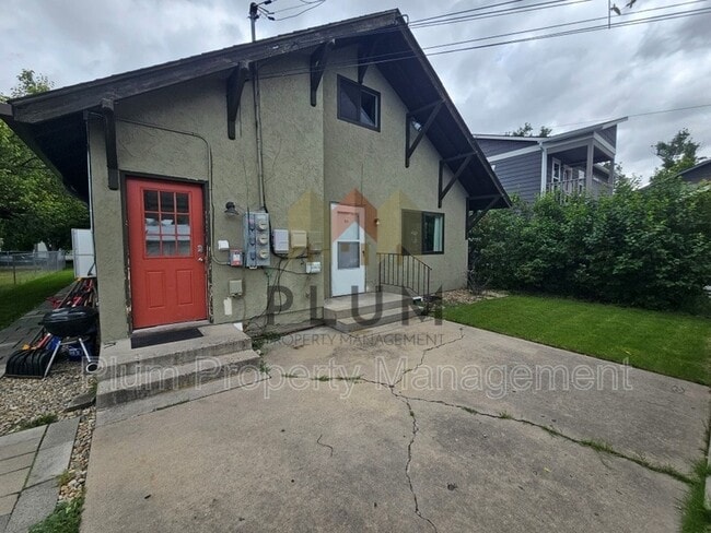 Building Photo - 1845 S 9th St W