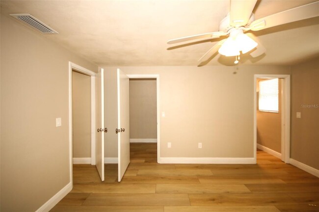 Building Photo - 4338 Tall Oak Ln