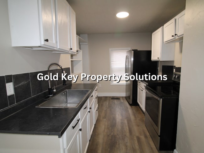 Building Photo - Updated 3 BR 1 BA House with Upgraded Appliances (SECTION 8 APPROVED)