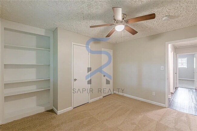 Building Photo - Move in before November 30th and choose your reward: a $250 Amazon Gift Card or a 55 Smart TV!