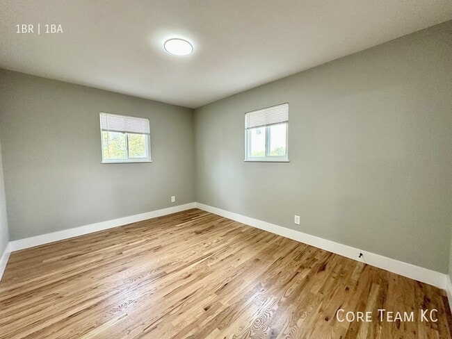 Building Photo - 2320 W 47th Ave