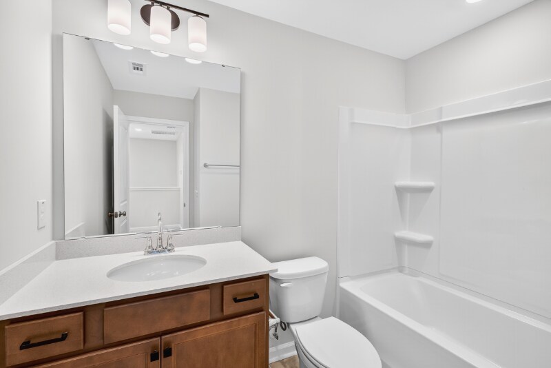 Building Photo - 315 Chesapeake Cmns St