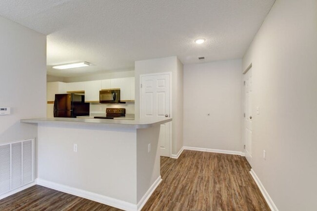 Building Photo - University Park Apartments