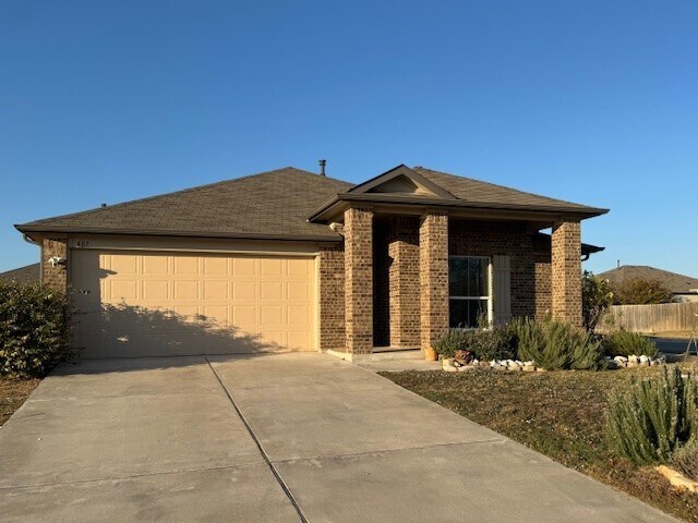 Building Photo - 407 Marimoor Dr