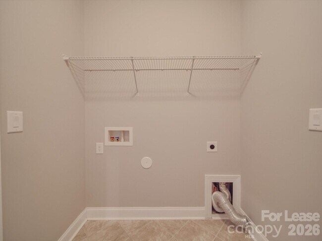 Building Photo - 14021 Goldenrod Trace Rd