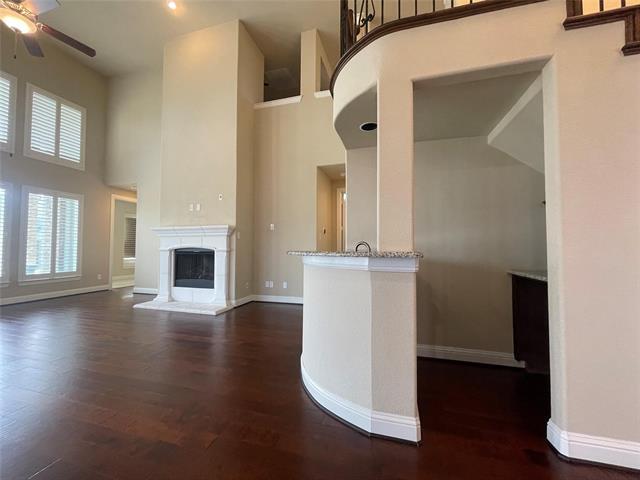 Building Photo - 8705 Verona Dr