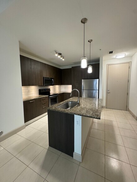 Building Photo - 4656 NW 95th Ave
