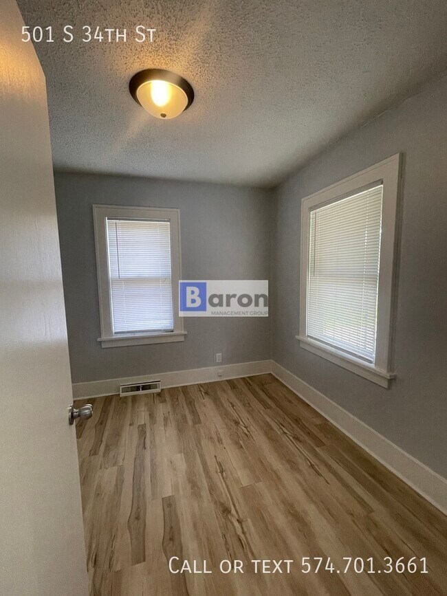 Building Photo - 501 S 34th St