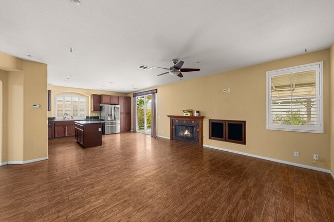 Building Photo - 14964 Pepperdine Dr