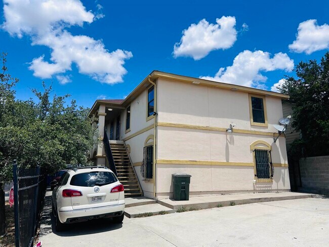 Building Photo - 3101 Barrios St