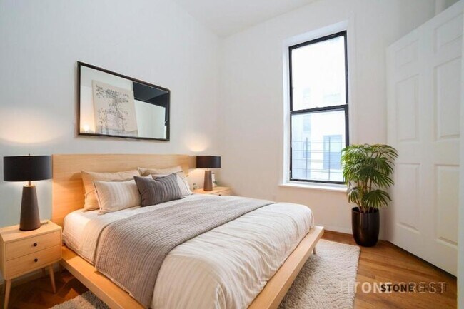 Building Photo - 2 bedroom in New York NY 10026