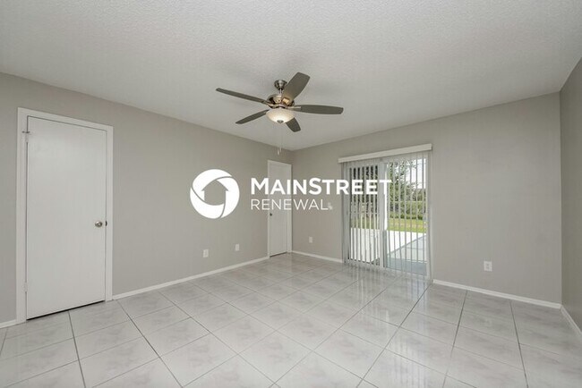 Building Photo - 3 Bedroom Pet-Friendly Home in ORLANDO, FL with Main Street Renewal