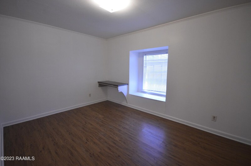 Building Photo - 2610 NE Evangeline Thruway