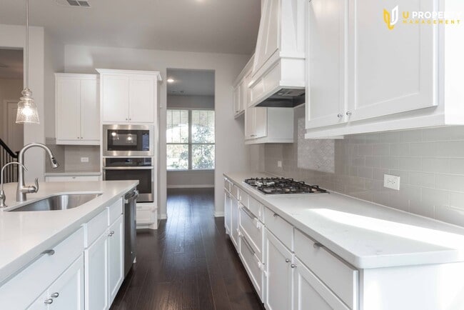 Building Photo - What's special