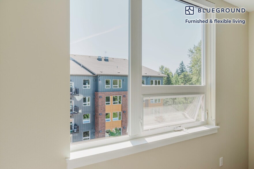 Building Photo - 13403 Newcastle Commons Dr