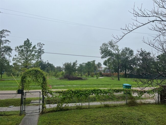 Building Photo - 1102 Northwood St