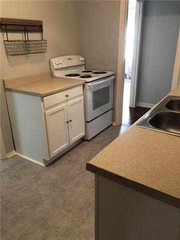 Building Photo - 2809 S Hills Ave