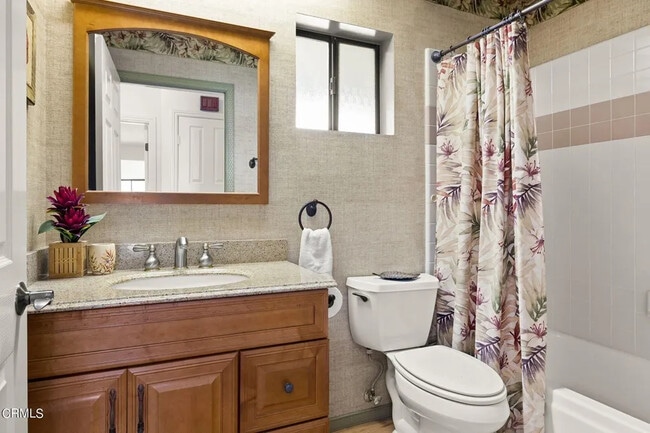 Building Photo - 2226 Sanderling St